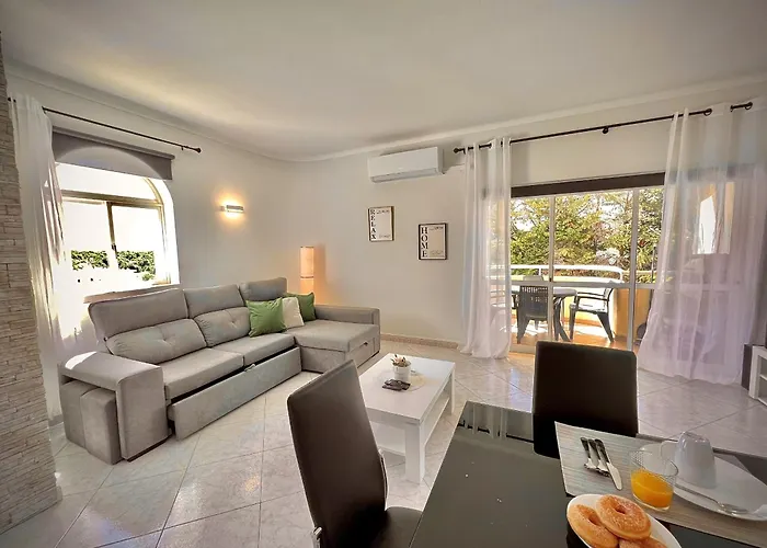 Marina Sol With Pool By Homing